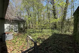 375 Strickland Rd, Alpharetta, GA 30004 - Photo 17