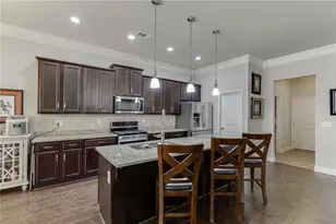 331 Hemlock Ct, Hoschton, GA 30548 - Photo 11