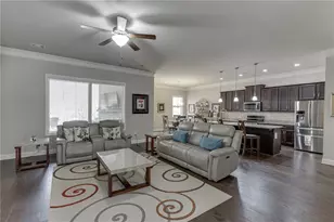 331 Hemlock Ct, Hoschton, GA 30548 - Photo 9