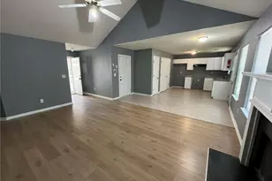 2713 Rambling Way, Lithonia, GA 30058 - Photo 3