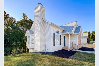 4932 Sunny Ridge Court, Flowery Branch, GA 30542 - Photo 3