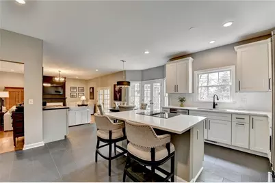 5635 Grove Point Road, Johns Creek, GA 30022 - Photo 13