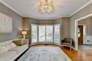 5635 Grove Point Rd, Johns Creek, GA 30022 - Photo 5