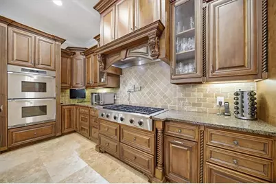 890 Marseilles Drive, Sandy Springs, GA 30327 - Photo 19