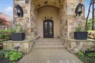 890 Marseilles Dr, Sandy Springs, GA 30327 - Photo 5