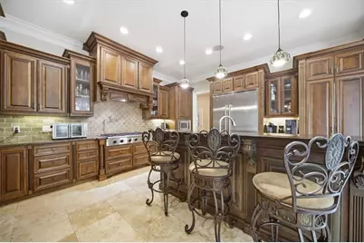 890 Marseilles Drive, Sandy Springs, GA 30327 - Photo 17