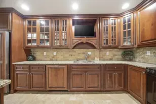 890 Marseilles Dr, Sandy Springs, GA 30327 - Photo 51