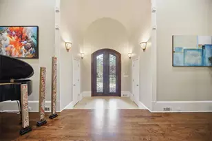 890 Marseilles Dr, Sandy Springs, GA 30327 - Photo 7