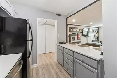 2965 Pharr Court South NW #512, Atlanta, GA 30305 - Photo 5