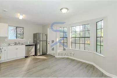 5694 Phillips Drive, Morrow, GA 30260 - Photo 5