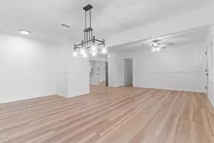 85 N Greenwood Dr, Carrollton, GA 30117 - Photo 17