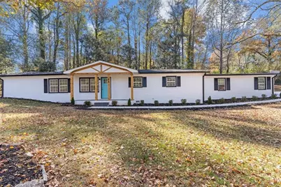 85 N Greenwood Dr, Carrollton, GA 30117 - Photo 1