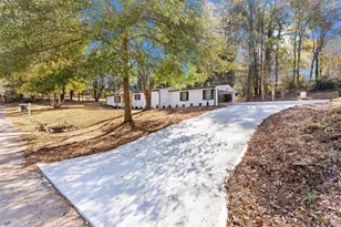 85 N Greenwood Dr, Carrollton, GA 30117 - Photo 5