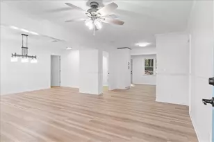 85 N Greenwood Dr, Carrollton, GA 30117 - Photo 15