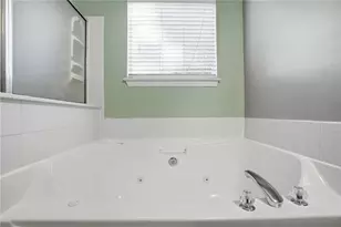 3960 Medlock Pk Dr, Snellville, GA 30039 - Photo 17