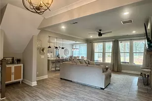 506 Summit View Dr, Jefferson, GA 30549 - Photo 5