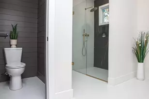 2566 Creekwood Terrace, Decatur, GA 30030 - Photo 25