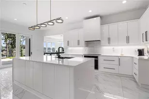 2730 Emerald Dr, Jonesboro, GA 30236 - Photo 15