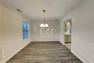 1593 Pinebreeze Dr, Marietta, GA 30062 - Photo 7