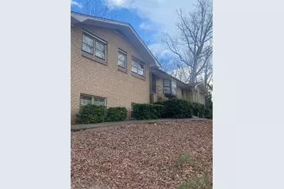 1390 Heatherland Drive SW, Atlanta, GA 30331 - Photo 5