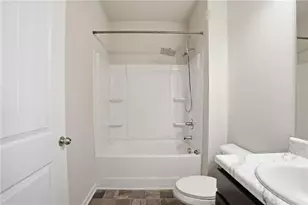 300 Heritage Dr, Calhoun, GA 30701 - Photo 11