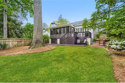 3929 N Stratford Road NE, Atlanta, GA 30342 - Photo 37