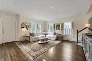 3929 N Stratford Rd NE, Atlanta, GA 30342 - Photo 7