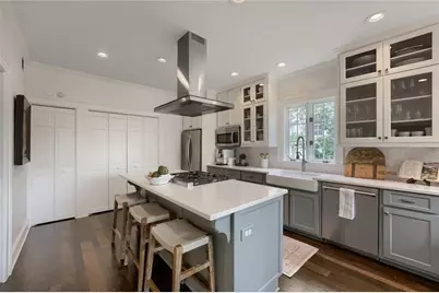 3929 N Stratford Road NE, Atlanta, GA 30342 - Photo 17