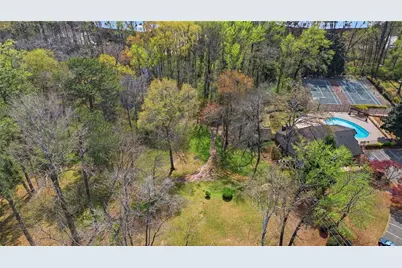 2092 Powers Ferry Trace SE, Marietta, GA 30067 - Photo 23