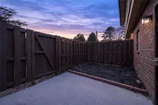 3298 Abbeywood Dr, Decatur, GA 30034 - Photo 3