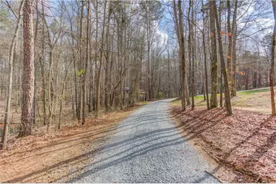 245 Lakeshore Drive, Jefferson, GA 30549 - Photo 73