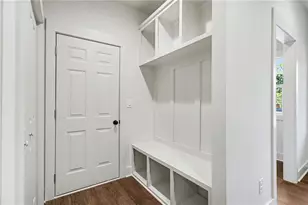 2127 Nichols Ln, Decatur, GA 30032 - Photo 7