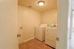 3415 Framingham Dr, Lithonia, GA 30038 - Photo 37