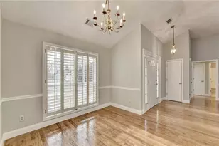 1075 Prestonwood Dr, Lawrenceville, GA 30043 - Photo 23