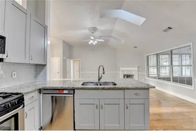 1075 Prestonwood Drive, Lawrenceville, GA 30043 - Photo 17