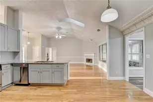 1075 Prestonwood Dr, Lawrenceville, GA 30043 - Photo 21