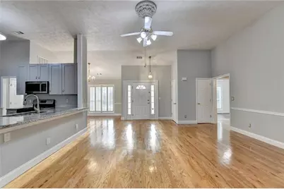 1075 Prestonwood Drive, Lawrenceville, GA 30043 - Photo 9