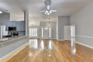 1075 Prestonwood Dr, Lawrenceville, GA 30043 - Photo 9