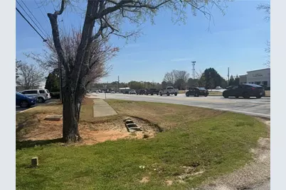 4550 Lawrenceville Road, Loganville, GA 30052 - Photo 23