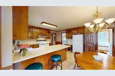 2913 Melton Court, Lilburn, GA 30047 - Photo 9