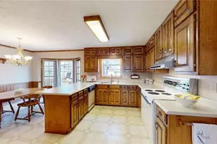 2913 Melton Ct, Lilburn, GA 30047 - Photo 13