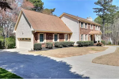 2913 Melton Court, Lilburn, GA 30047 - Photo 3