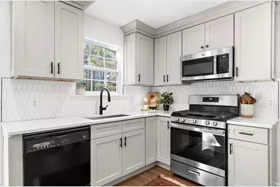 3375 Bridgeshaw Drive, Cumming, GA 30028 - Photo 11