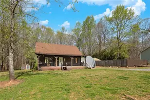 91 Oak Hill Dr NE, White, GA 30184 - Photo 3