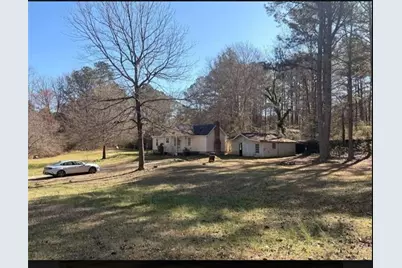 17 Collins Road, Carrollton, GA 30116 - Photo 3