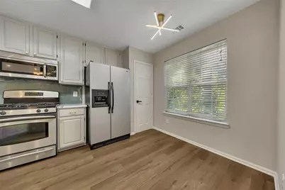 4704 Vineyard Court SE, Smyrna, GA 30082 - Photo 9