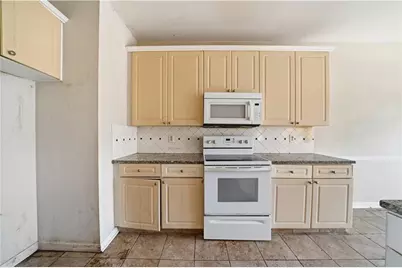 2333 Ettas Circle SE, Conyers, GA 30013 - Photo 9