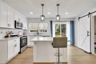 2328 Carnes Rd, Jonesboro, GA 30236 - Photo 11