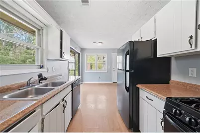 3399 Mansfield Lane, Snellville, GA 30039 - Photo 11