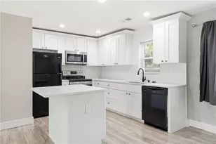 1735 Carter Cir, Atlanta, GA 30344 - Photo 9